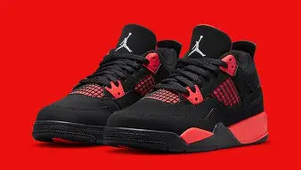 Jordan 4 red thunders